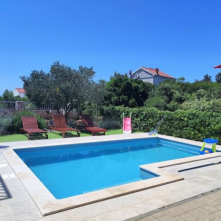 Holiday House Nena With Pool Vinisce ภายนอก รูปภาพ
