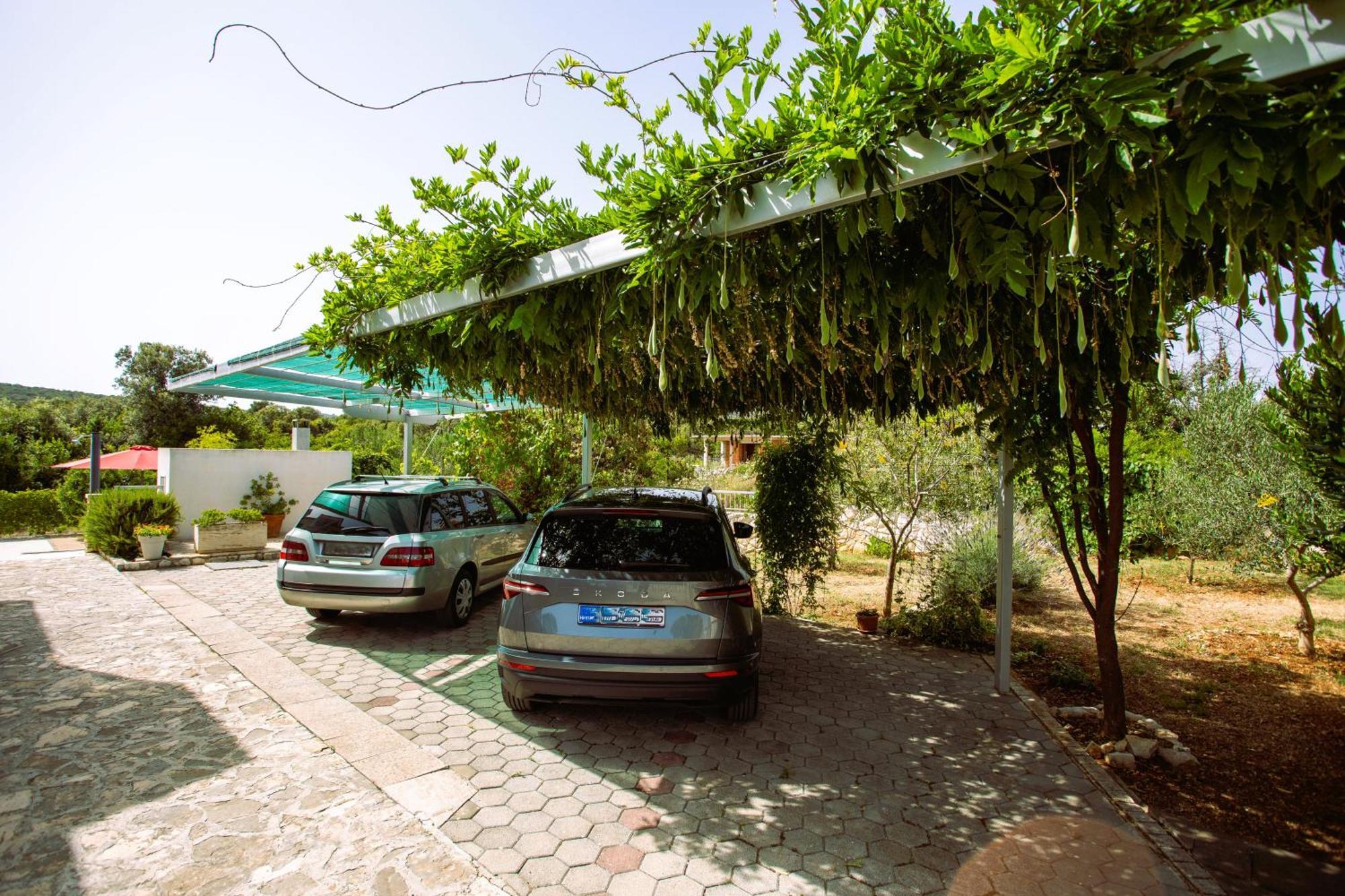 Holiday House Nena With Pool Vinisce ภายนอก รูปภาพ