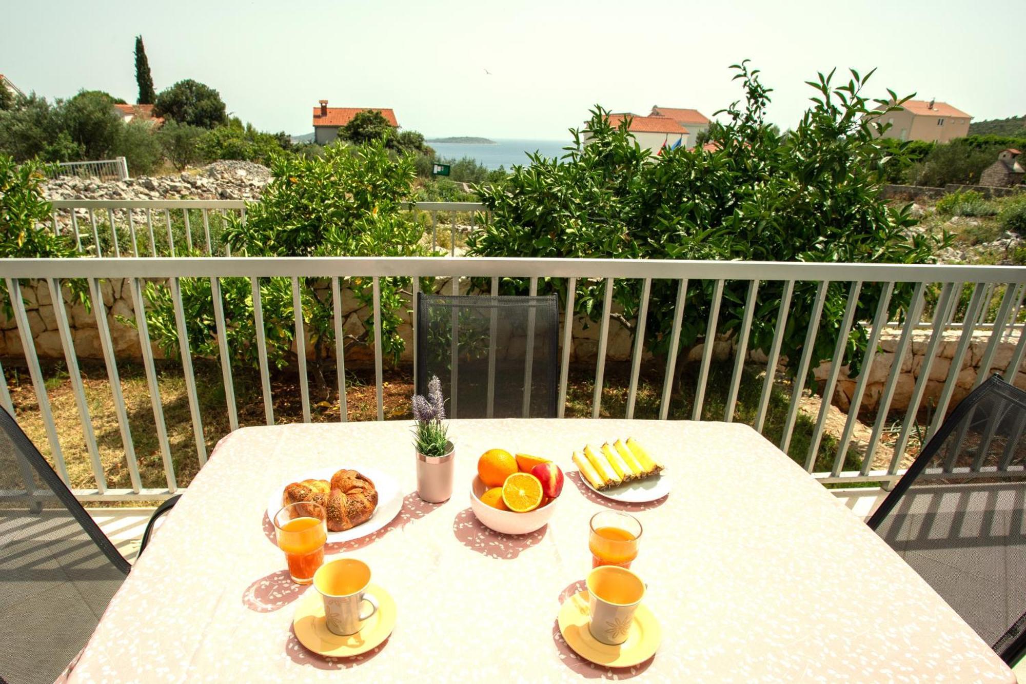 Holiday House Nena With Pool Vinisce ภายนอก รูปภาพ